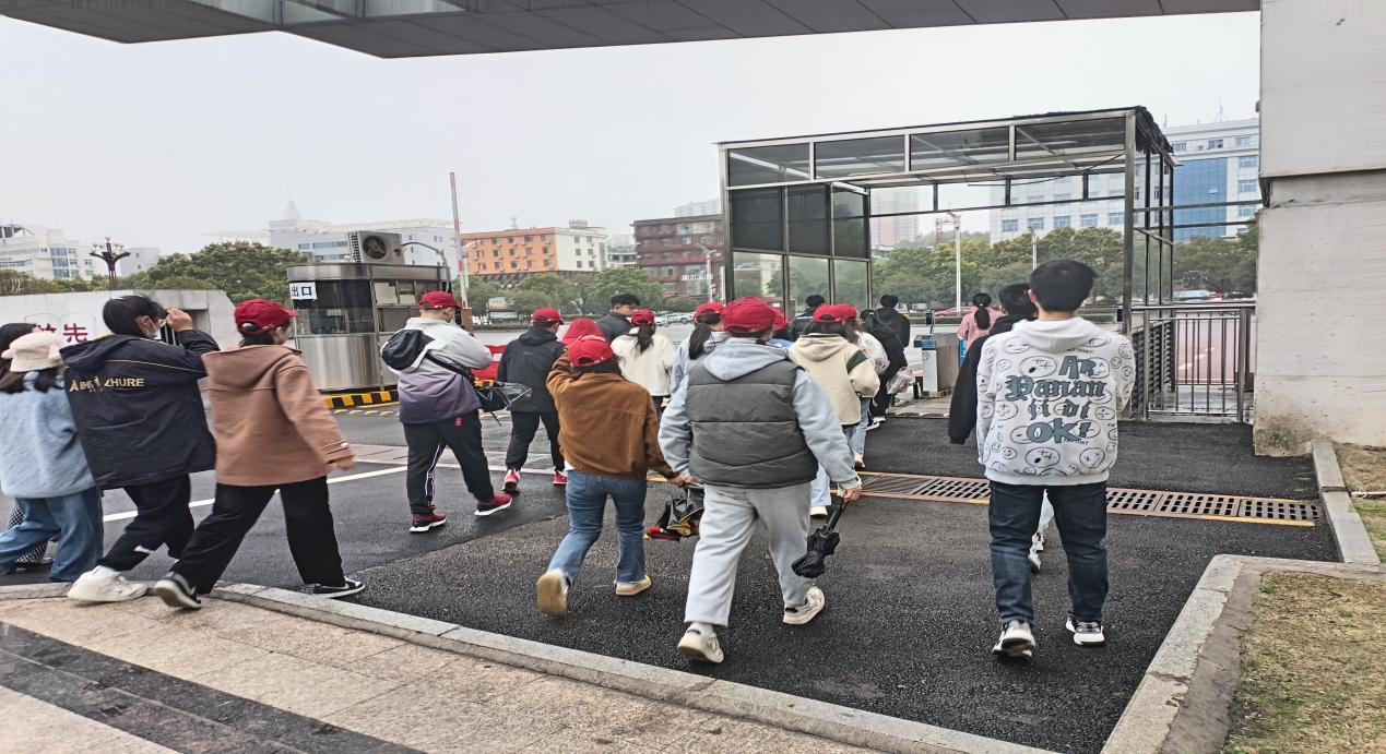 图示, 示意图

中度可信度描述已自动生成:ver1